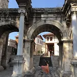 إيه آر كيه كيه هومز 4* أنطاليا