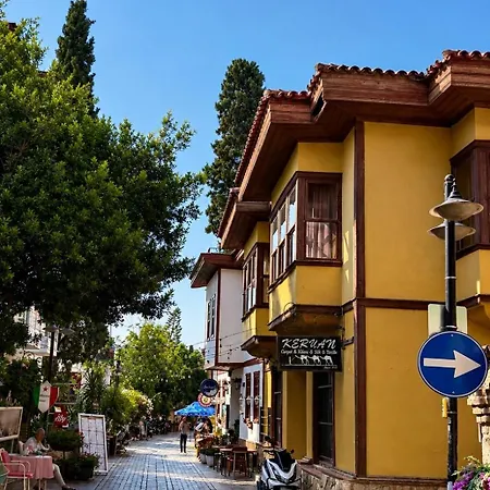 Arkk Homes Aparthotel